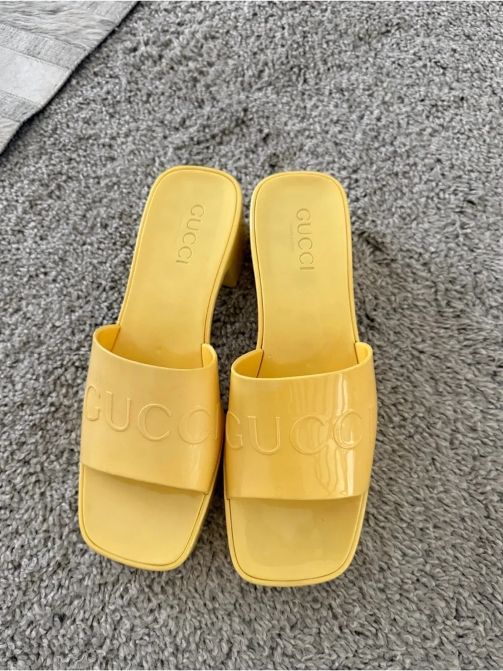 Gucci Jelly Yellow Slide Mules with Embossed Logo - Picture 1 of 4